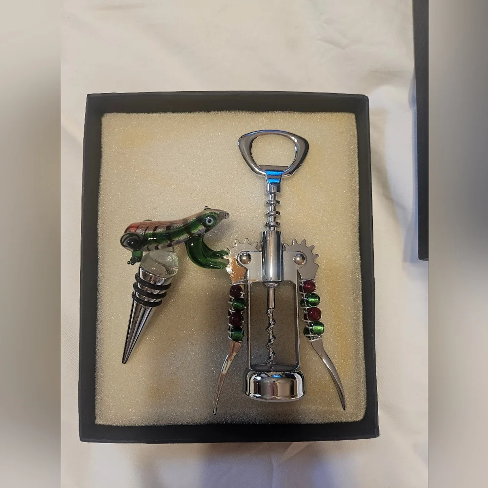 Glass Frog Wine Stopper and Opener in Gift Box